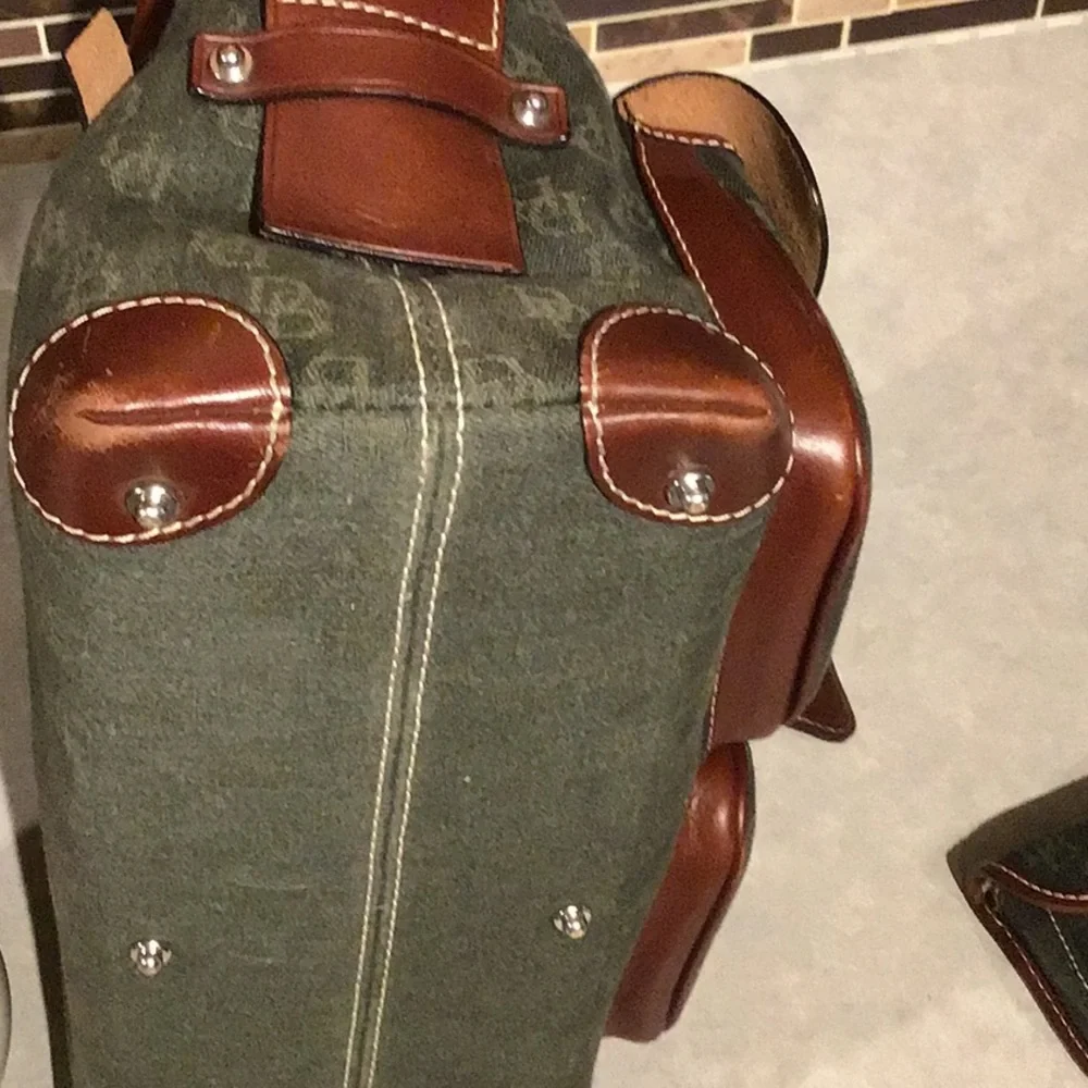 Dooney & Bourke Double Pocket Tote Green Signature Print Anniversary